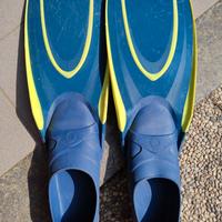 pinne snorkeling numero 44/45 decathlon 
