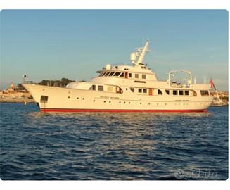 Yatch