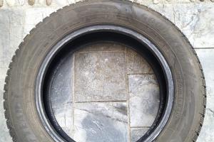 Carrello 4 pneumatici invernali 16’’