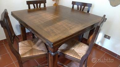 Tavolo legno massello con 4 sedie