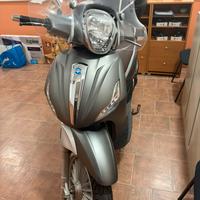Piaggio Beverly 300