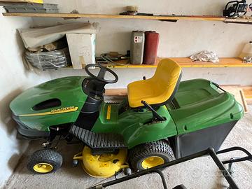 Trattorino John Deere LR 175 Automatic