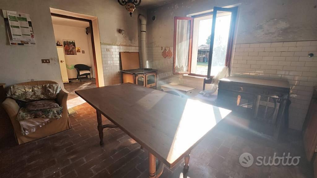 Rustico / Casale di 230 m² con 5 locali a Premaria - Altro