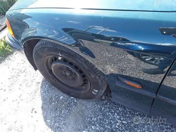 PARAFANGO ANTERIORE SINISTRO BMW Serie 3 E36 Berli
