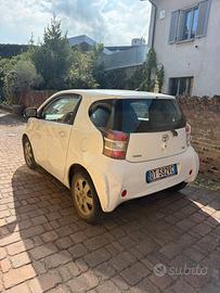 TOYOTA IQ 2009 coupe