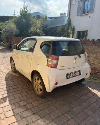 TOYOTA IQ 2009 coupe