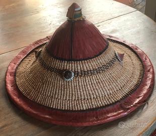 Grande cappello orientale decorativo