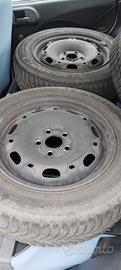 Cerchi e gomme invernali VW Polo 