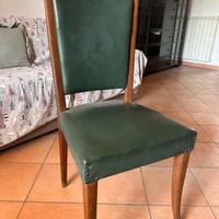 Sedia in legno rivestita in pelle