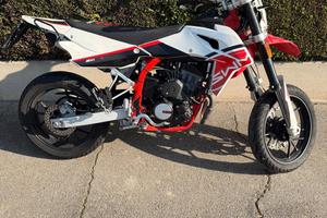 moto SWM  125 