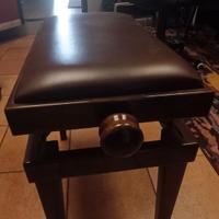 Sgabello per pianoforte