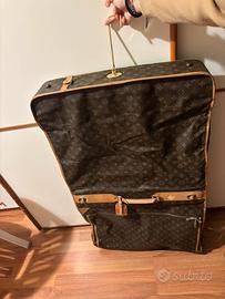 Porta abiti louis vuitton