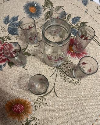 Set di vetrame con fiori