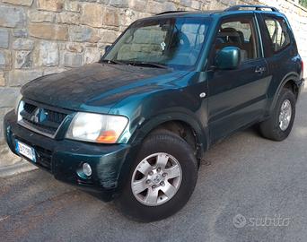 Mitsubishi Pajero 2.5