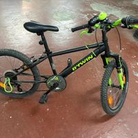 Bicicletta Btwin da bambino/a.