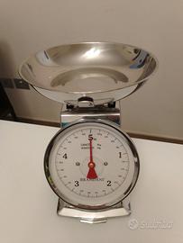 Bilancia da cucina marca "Brandani".