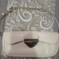 pochette vuitton montaigne epi 