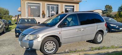 7 POSTI Voyager 2800 crdi AUTOMATICO