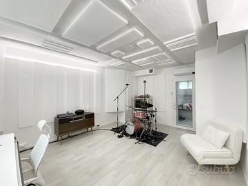 Spazio attrezzato per musica e podcast - Milano