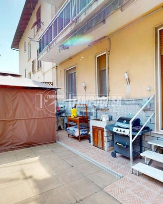 APPARTAMENTO QUATTRO VANI CON DOPPIO GIARDINO
