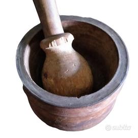 Mortaio in legno massello di castagno del Cilento