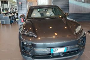 Porsche macan ev pari al nuovo elettrica