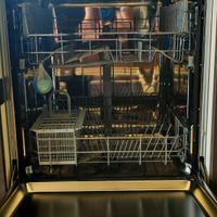 Lavastoviglie Indesit da riparare 