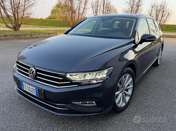 Volkswagen Passat Variant 2.0 TDI 150Cv DSG Execut
