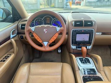 Porsche cayenne GTS