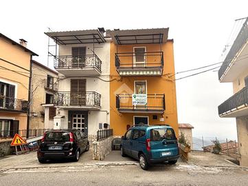 4 LOCALI A SPEZZANO DELLA SILA