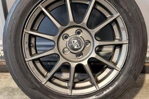 Cerchi  in lega fiat  completi di gomme