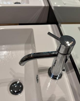 Lavabo completo di rubinetto e sifone