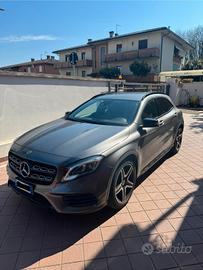 MERCEDES-BENZ GLA 220D PREMIUM 4MATIC