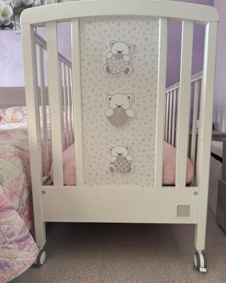 Lettino completo di materasso usato pochissimo