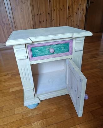 comodino/mobiletto  in legno 