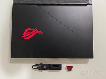 ASUS ROG Strix SCAR 15 i7 / RTX 2070 SUPER / 240Hz