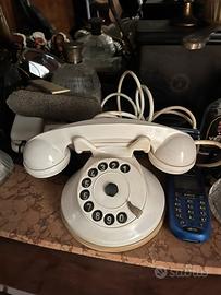 Telefono fisso vintage a disco rotella