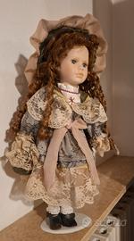 bambola in porcellana