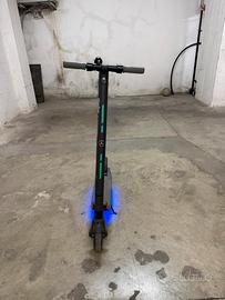 Monopattino Elettrico Ninebot Segway ES2 Mercedes