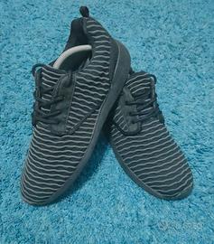 scarpe nere numero 42 