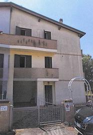 Immobile in asta di 158 m² con 4 locali e box auto