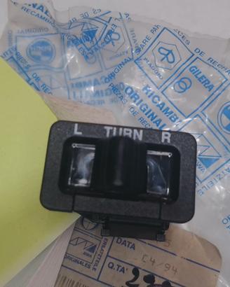 INTERRUTTORE FRECCE HEXAGON 125 150 PIAGGIO 292175