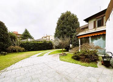 BIFAMILIARE A VIMERCATE