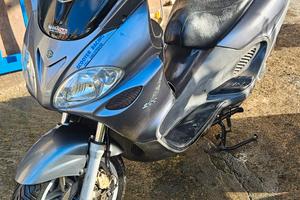 piaggio x9 200 evolution 