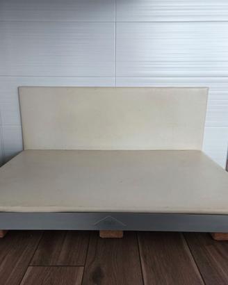 Cuccia artigianale per cani grandi