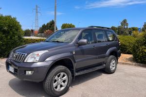 Toyota land cruiser 120