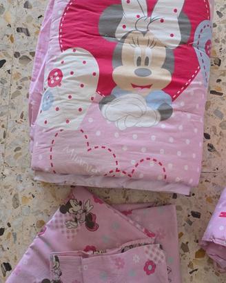 Piumone e tris lenzuolino culla+omaggio paracolpi