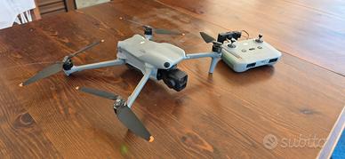 Drone DJI AIR 3 con rc-n2, uguale al nuovo
