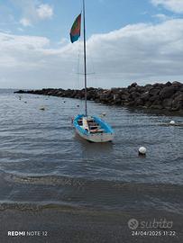 Vaurien deriva a vela