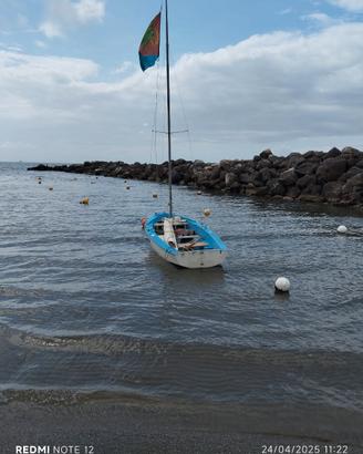 Vaurien deriva a vela